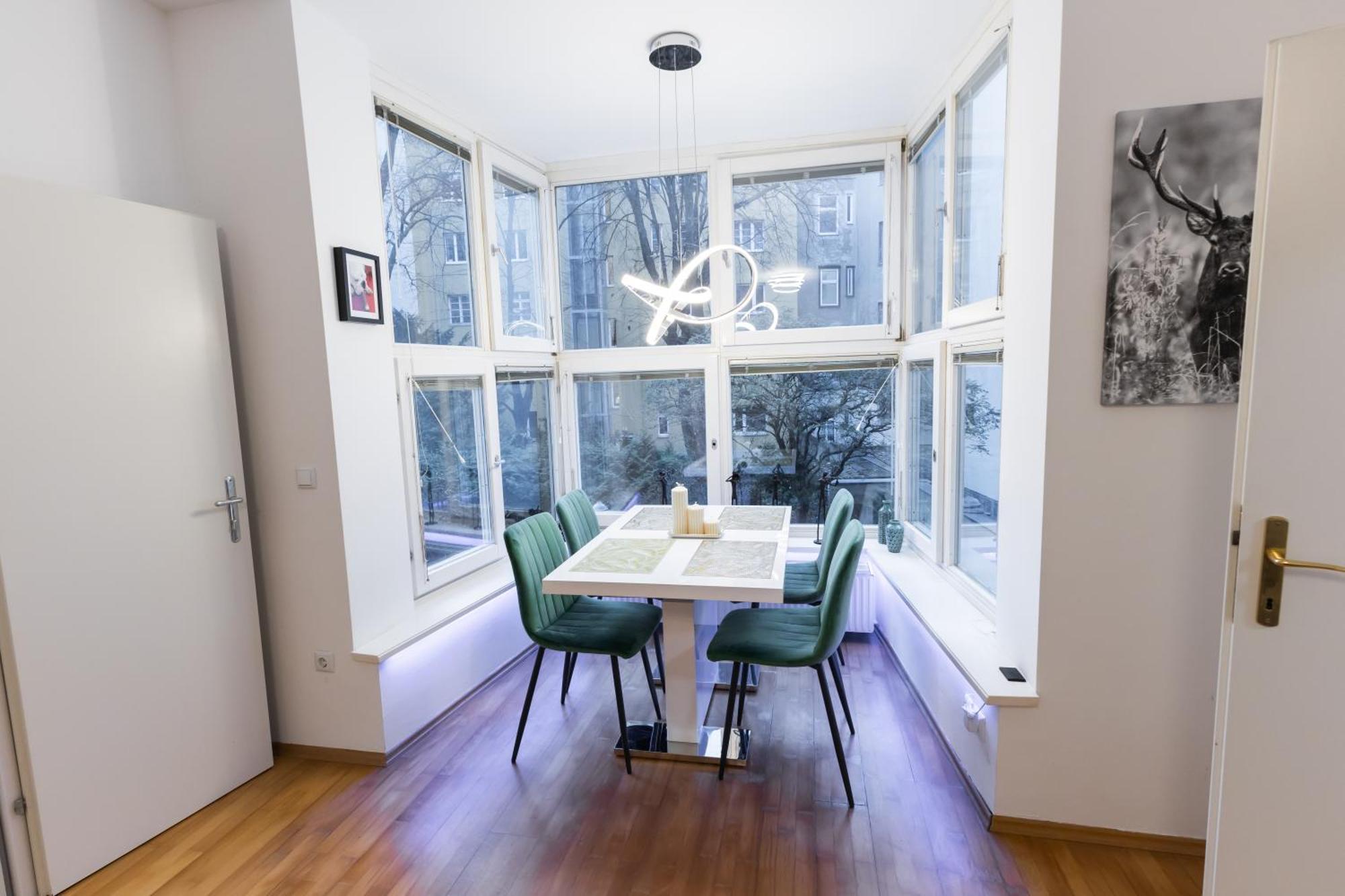 Palais Petrus Apartment Wina Bagian luar foto