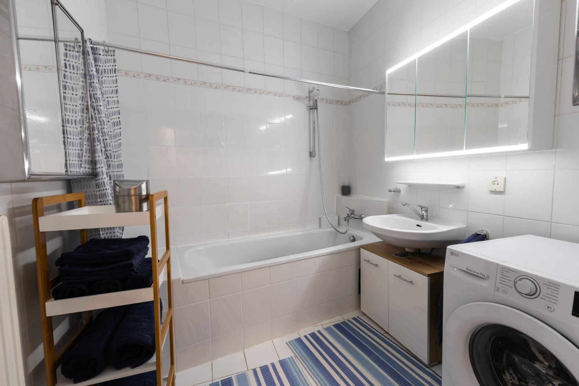 Palais Petrus Apartment Wina Bagian luar foto