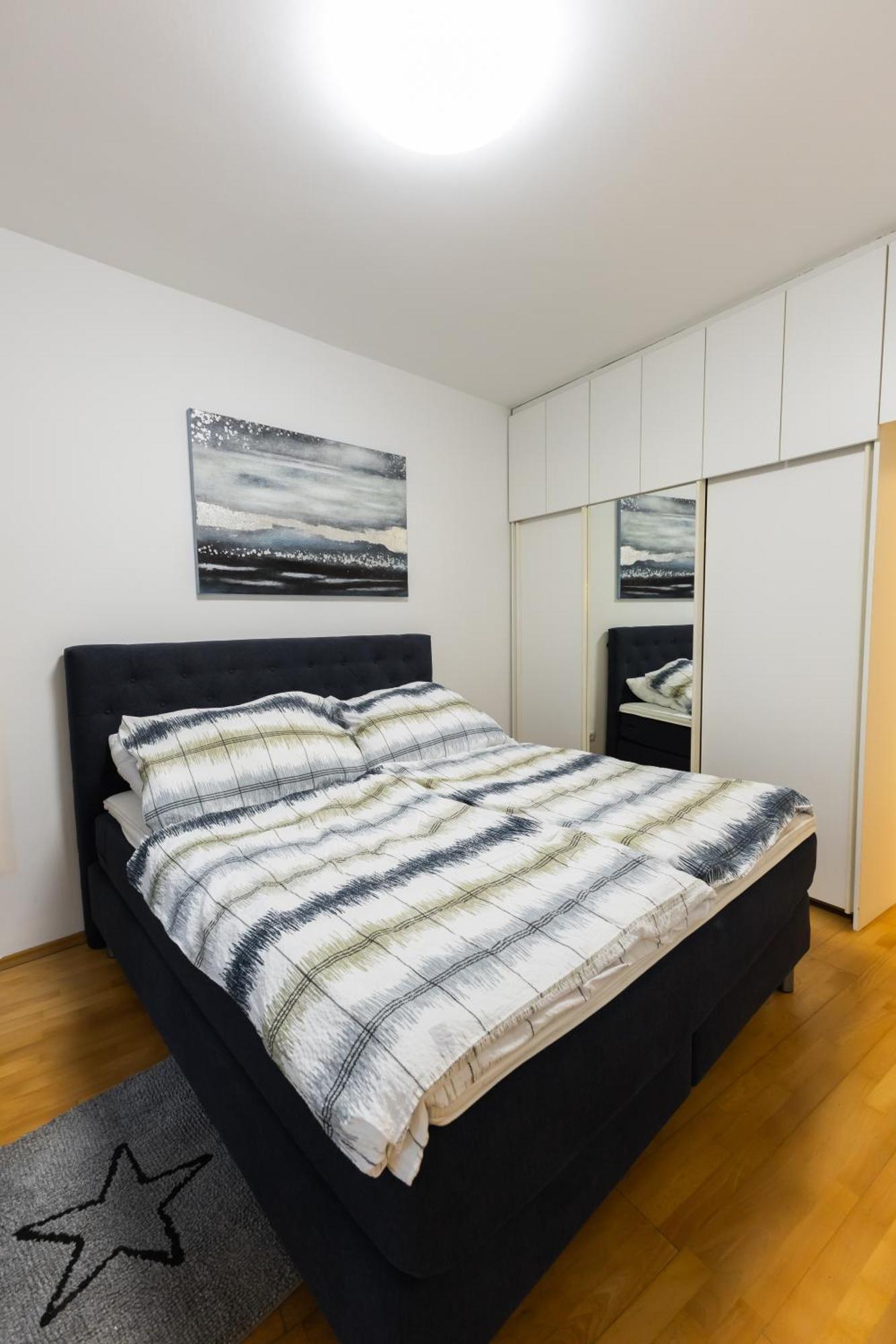 Palais Petrus Apartment Wina Bagian luar foto