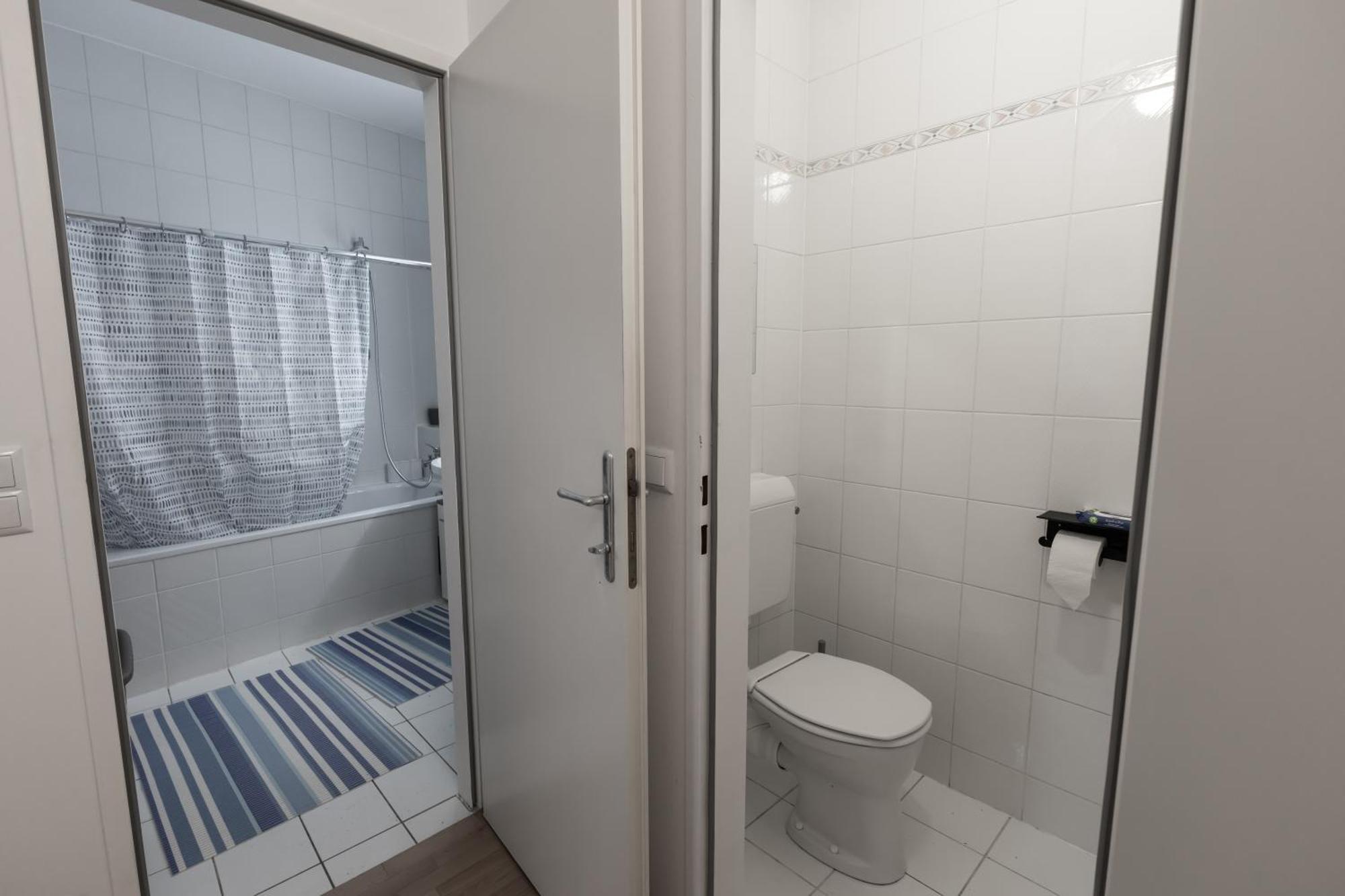 Palais Petrus Apartment Wina Bagian luar foto
